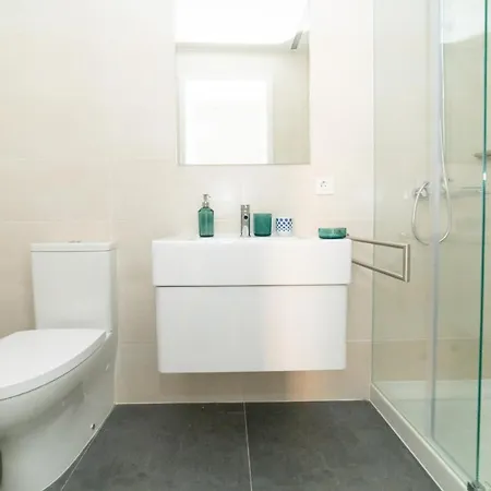 Blue By The River 1 - Elegant Two-bedroom In Santos アパート リスボン