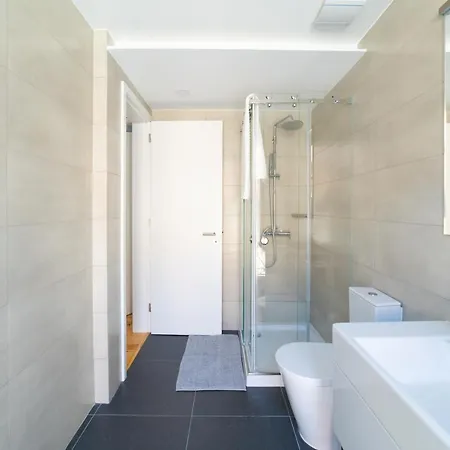 Blue By The River 1 - Elegant Two-bedroom In Santos *